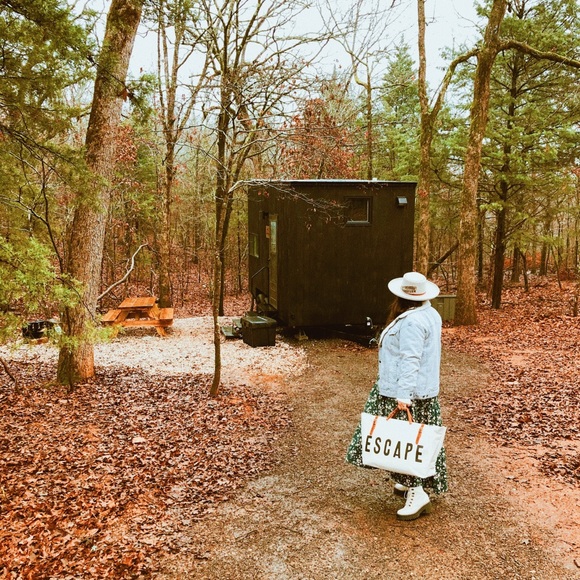 Meet Thrifting Diaries - Picture 2 of 14